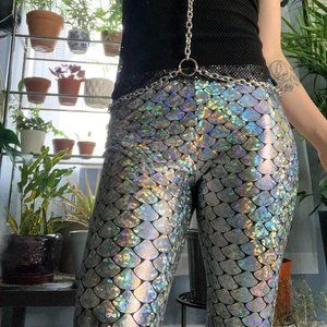 Holographic mermaid leggings ✨